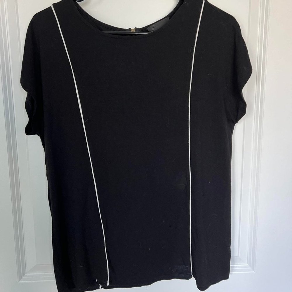 Black flowy top